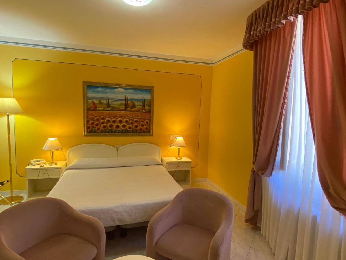 Hotel La Torre Castiglione del Lago Buitenkant foto