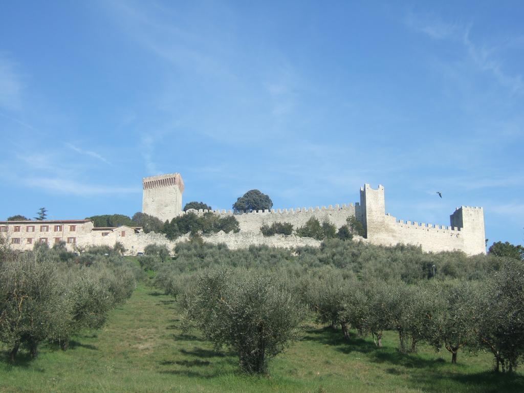 Hotel La Torre Castiglione del Lago Buitenkant foto